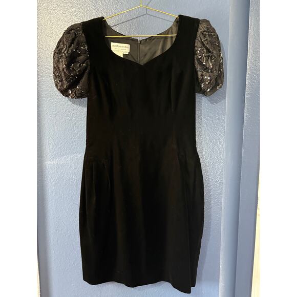 VTG Morton Myles Black Velvet  knee length Cocktail Holiday Dress - Women' 14P - Picture 1 of 6